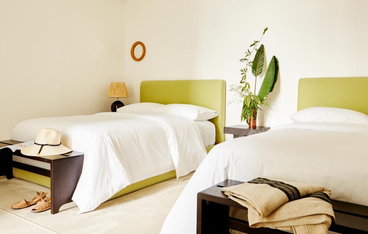 Palm Heights Hotell George Town Exteriör bild